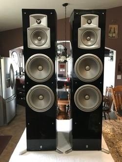 Yamaha NS-777 3-Way Floorstanding Speaker