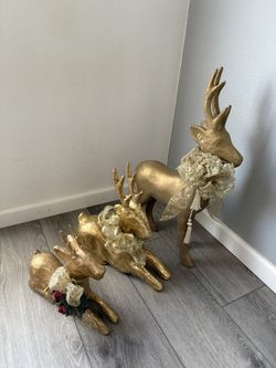 Set Of 3 Gold Styrofoam Reindeer. NO HOLD 