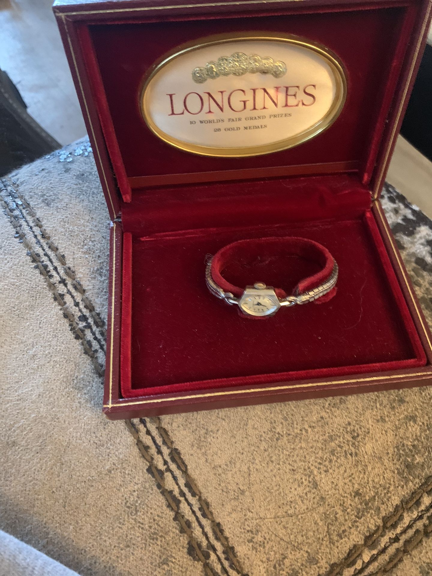 Longenes Watch Needs Battery