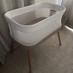 Bassinet (Snoo Knock Off)