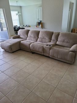 Kane's Furniture Reclining Sofa Set