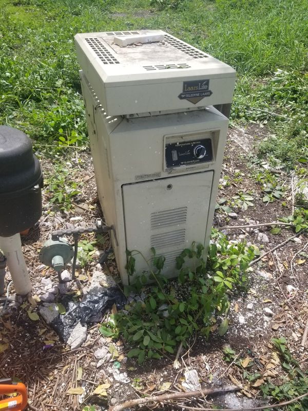 Propane water heater (FREE) for Sale in Miami, FL - OfferUp