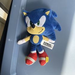 Sonic The Hedgehog Plush 