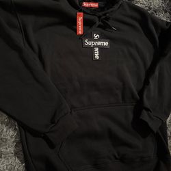 Supreme hoodie