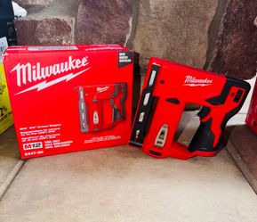 Milwaukee M12 12-Volt 3/8 in. Crown Stapler (Tool-Only) New