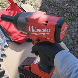 3/4 MILWAUKEE FUEL & ICON FLOOR CREEPER $600 NOW $380!!!!