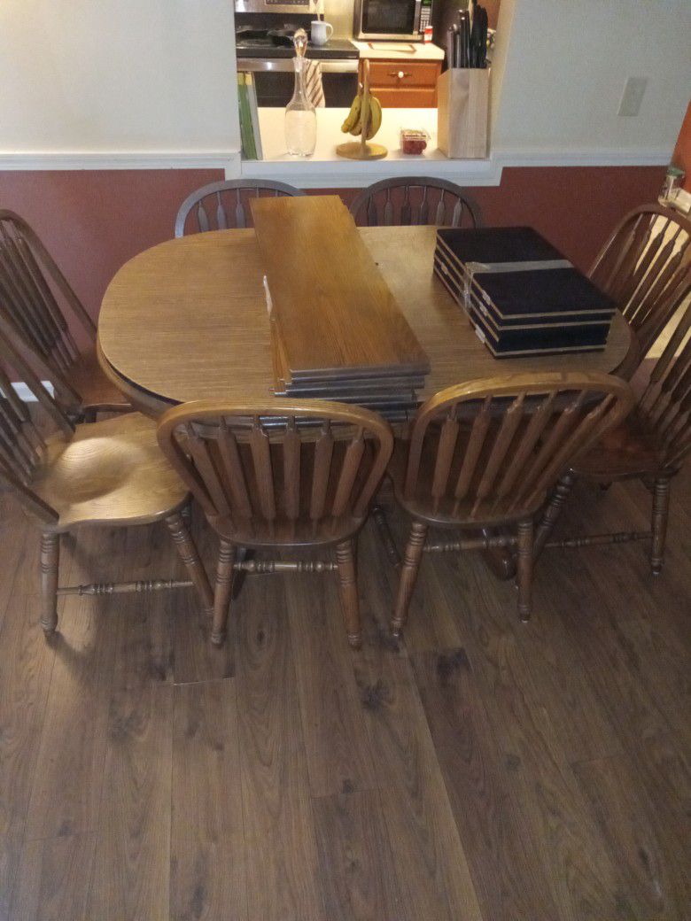 Richardsons Brothers Dinning Room Table 