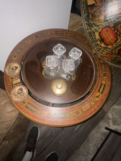 Globe Bar