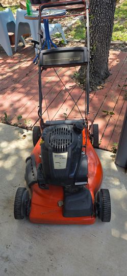Huskvarna mower and poulan pro edge trimmer with 3 attachment s