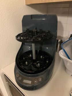 Baby Brezza bottle washer/sterilizer
