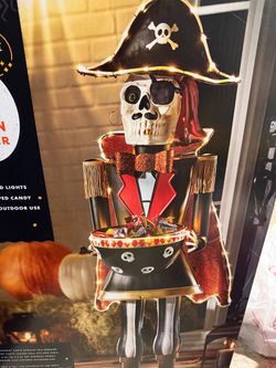 Members mark Halloween decor Pirate