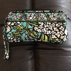Vera Bradley wristlet wallet