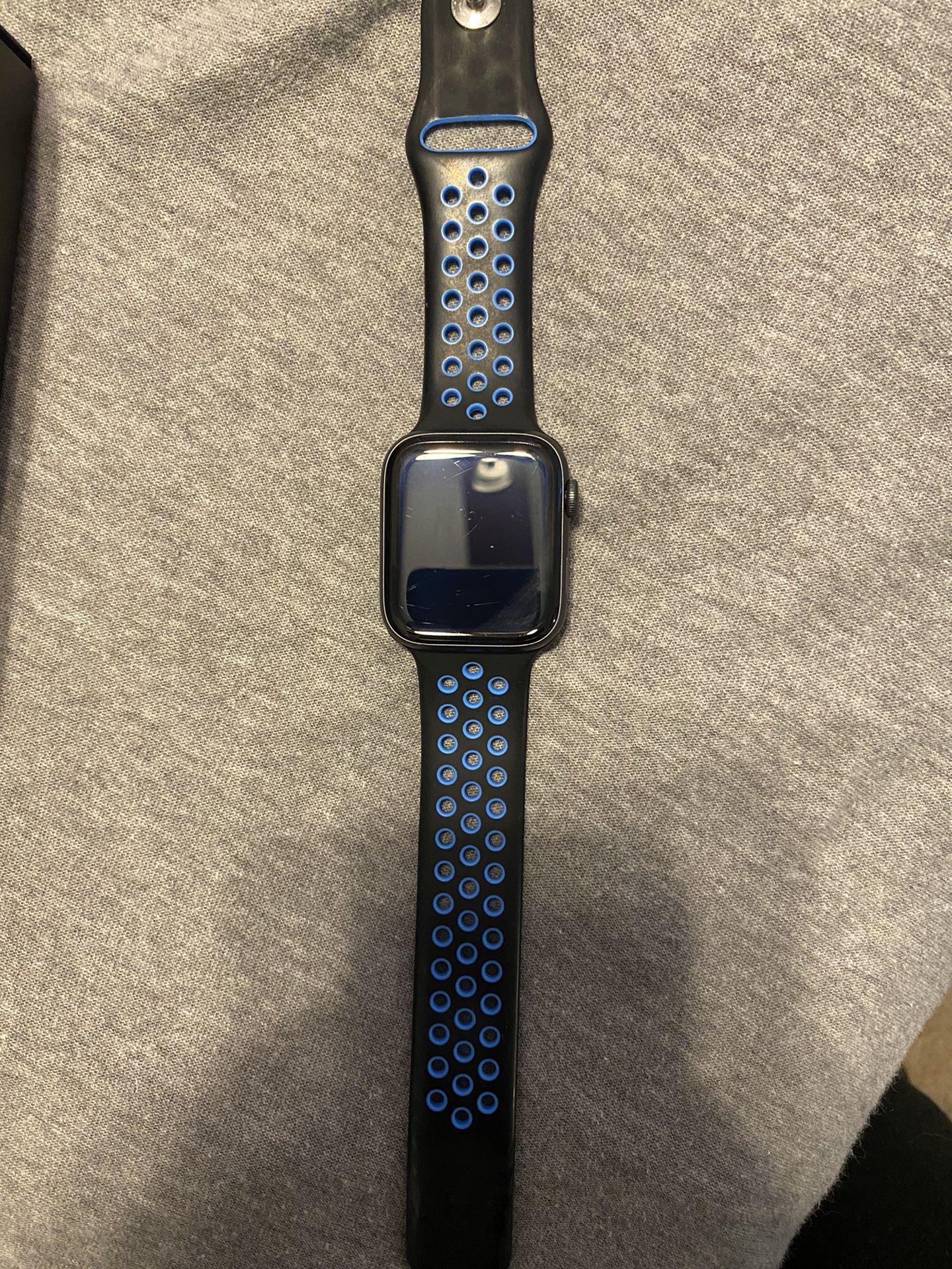 Nike Apple Watch Series 5