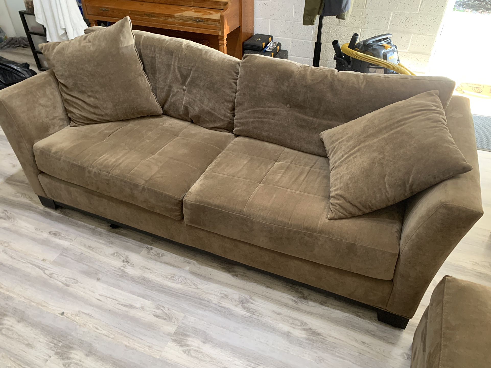 Single Brown Couch 