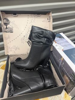 New Never Worn. Vegan slouchy Boots.