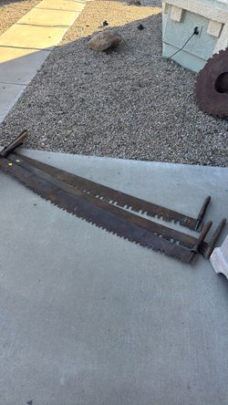 Saw blades and large saws