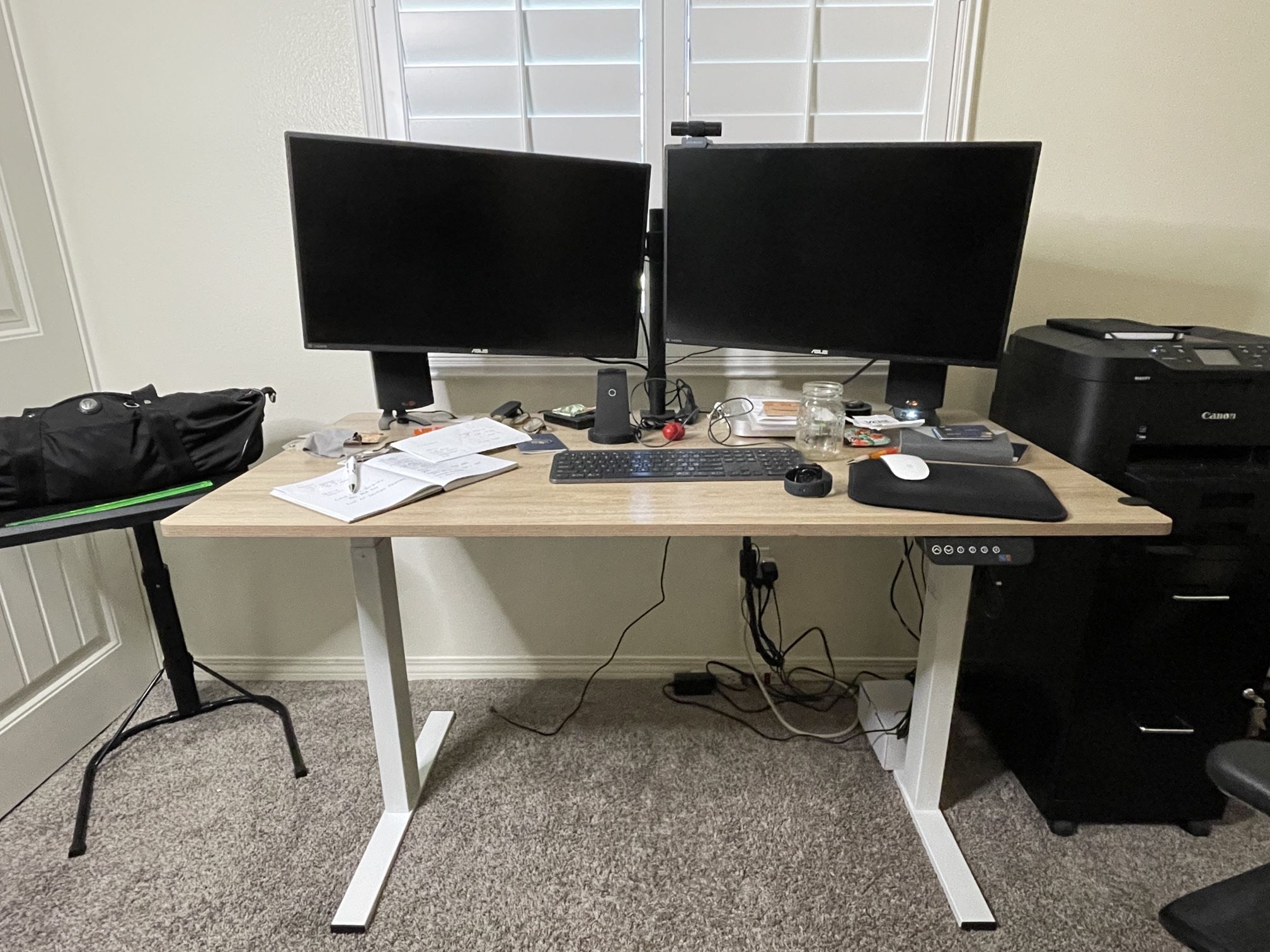 55” Electric Standing Desk - Memory Presets - Maple - Like New - $160