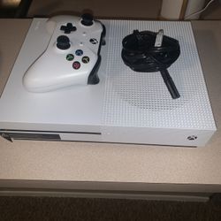 Xbox One S