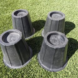 BED LIFTS ✳️ round, black, 6" tall risers, set of 4