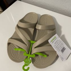 Crocs Kadee II Strappy Women's Size 7 Beige Sandals