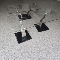 Uses Glass coffee table and two end tables. 3 piece set Used Had Some Rust Spots 