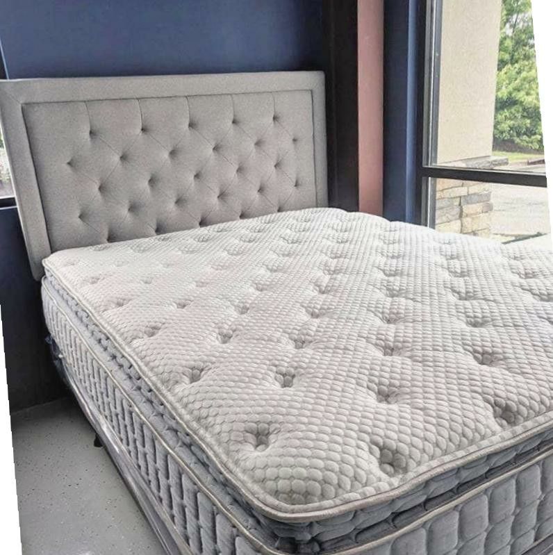 BRAND NEW MATTRESS (still in plastic)