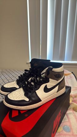 Air Jordan 1 Retro High OG Sneakers