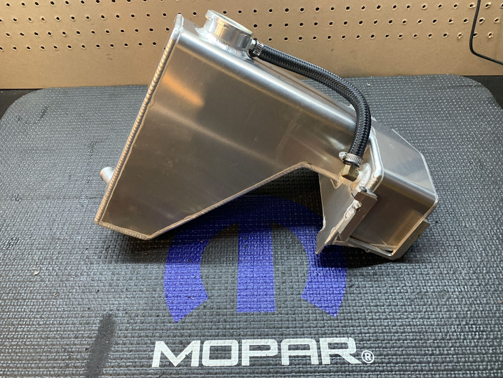 06 Dodge Charger RT Aluminum Expansion Tank