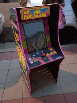 Ms.Pac Man Arcade Game with 8 games loaded on system as well as wifi connect