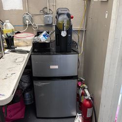 Fridge and slush machine combo