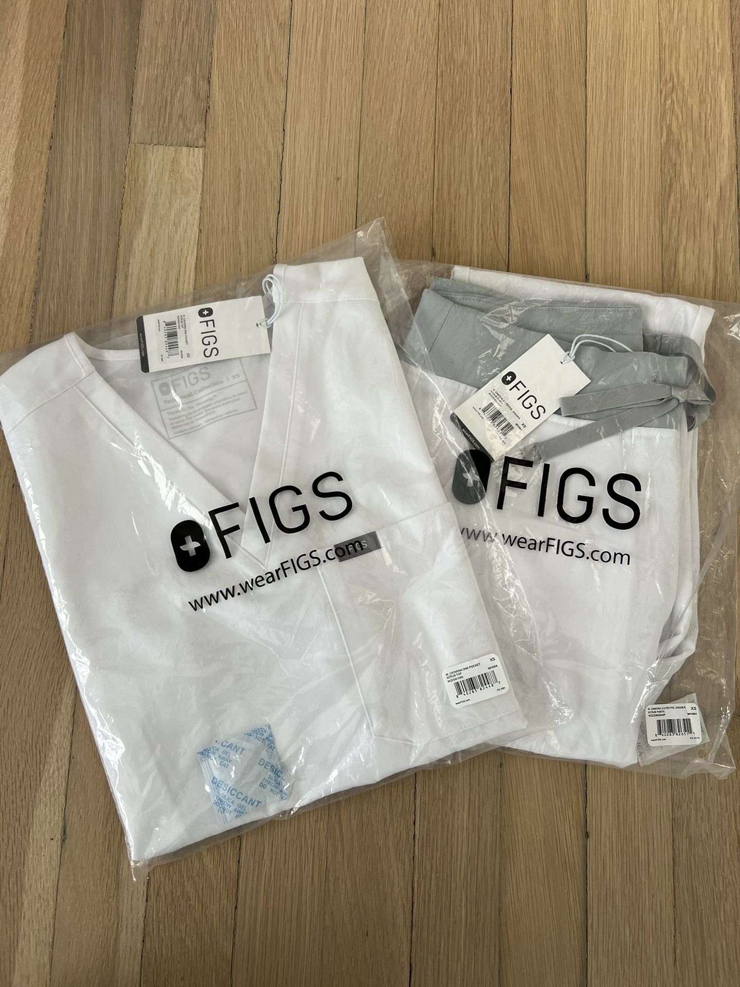 FIGS BNIB optic White Catarina XS Regular Zamora Jogger XSP