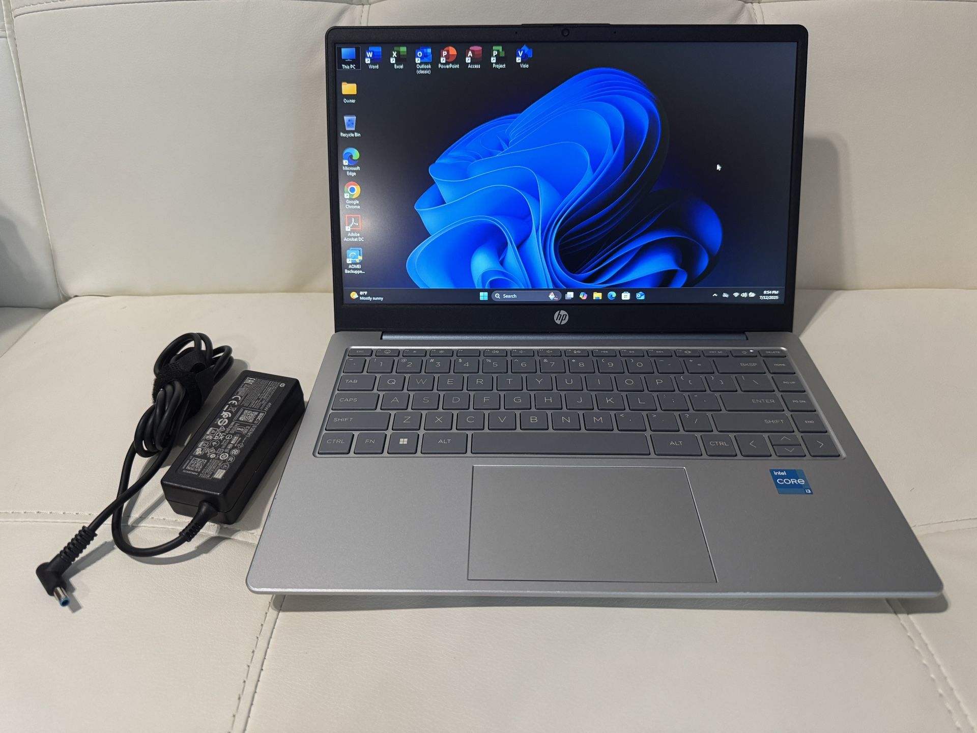 HP Laptop 14" i3-n305 3.80GHz 8GB RAM 256GB SSD Windows 11, Office 2024