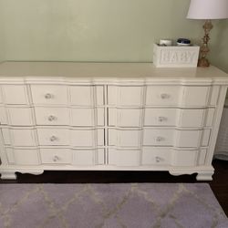White Shabby Chic Dresser