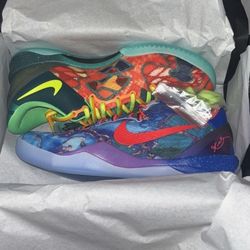 $325 Nike Kobe 8 Protro
What The Size 9 And 10 ONLY... BRAND NEW WITH RECEIPT