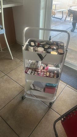 Nail supply