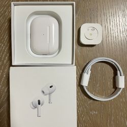 Apple AirPods Pro (2nd generation)  Used, Like New! 