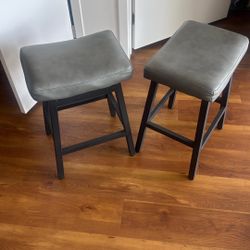 Gray And Black Bar Stool Chairs