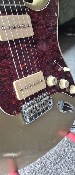 Fender road worn Stratocaster