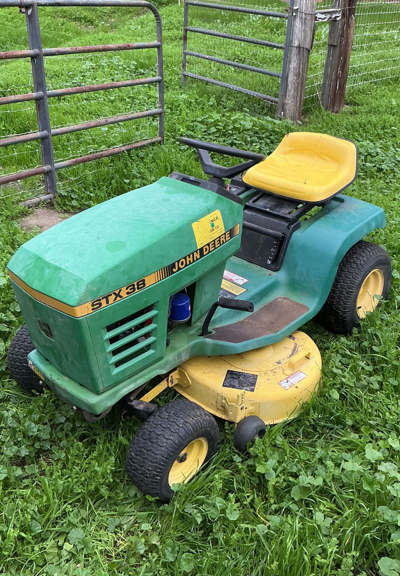 ‘93 John Deere STX38