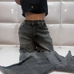 Fashion Nova High Rise Stretch Flare Jeans-USED ONCE-$10- Size 11- Pantalones De Mezclilla Usados 