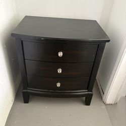 Nightstands/Drawers