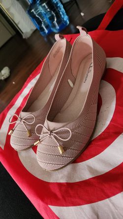 8.5 pink flats