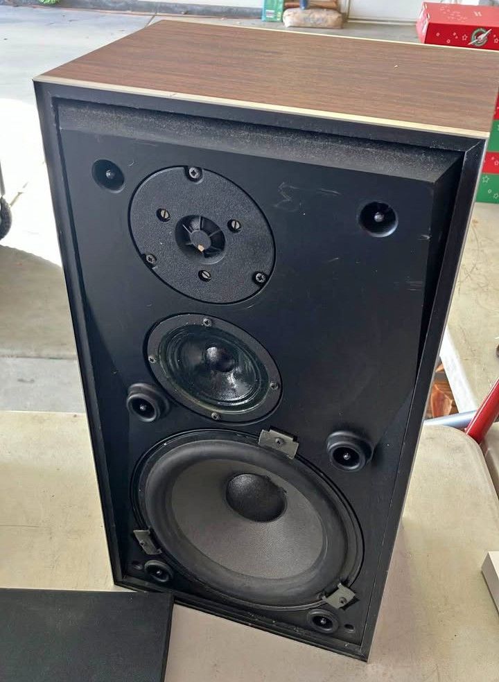 Beovox S-45 Speakers