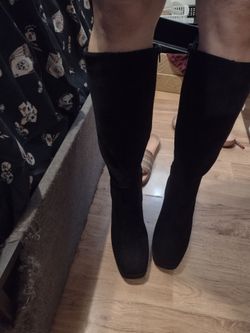 Women's Celia brand knee high boots size 8.5