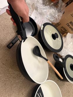 Ceramic Cookware Set Pots and pans Set with Removable Handles, Space Saving for RV, PFAS-Free,Induction Compatible, Dishwasher Safe Titanium-Reinforce
