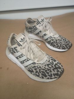 Adidas Originals Swift Run Knit Animal Print  Athletic Sneakers Women’s Size 8