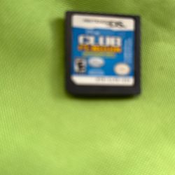 Club Penguin: Elite Penguin Force (Nintendo DS, 2008)