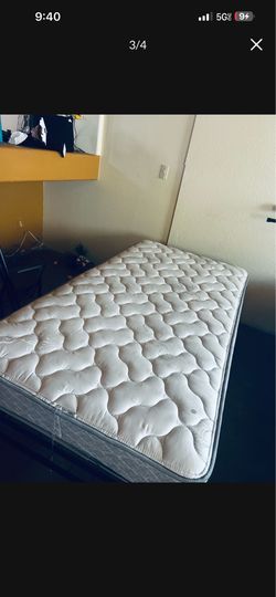 Twin mattress