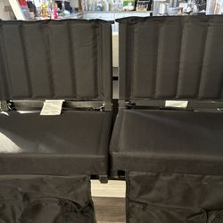 2 Stadium Seats With Cushion 
