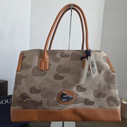 Dooney & Bourke Large Champtote Duck Logo Brown/Natural Style #DJ754 EM